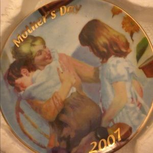 Collectible  Mother’s Day plate